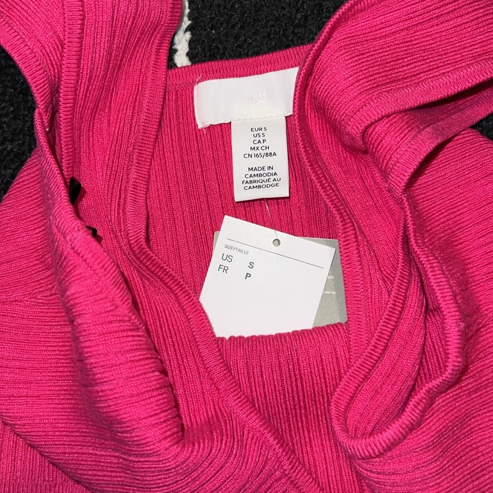 H&M Pink Ribbed Cropped Tank - Picture 2 of 3
